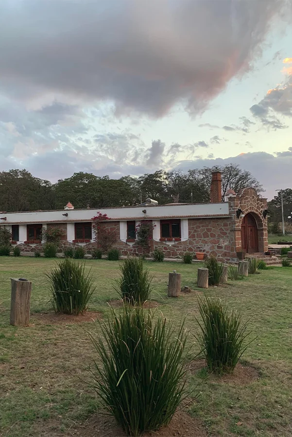insight ibogaine retreat by Brad and Caroline Rancho Los Siete Querétaro Mexico Rancho Los Siete Querétaro Mexico ranch house